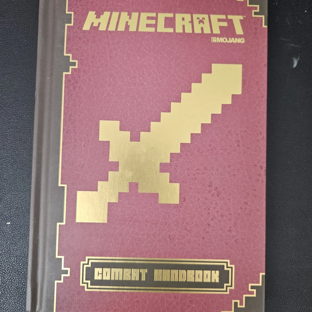 Minecraft: The Complete Handbook Collection Box Set - Picture 6 of 9